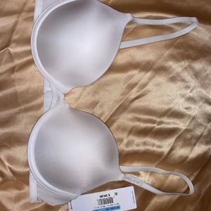 NWT Calvin Klein Bra 34C